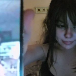 Meet your Posher, Mia